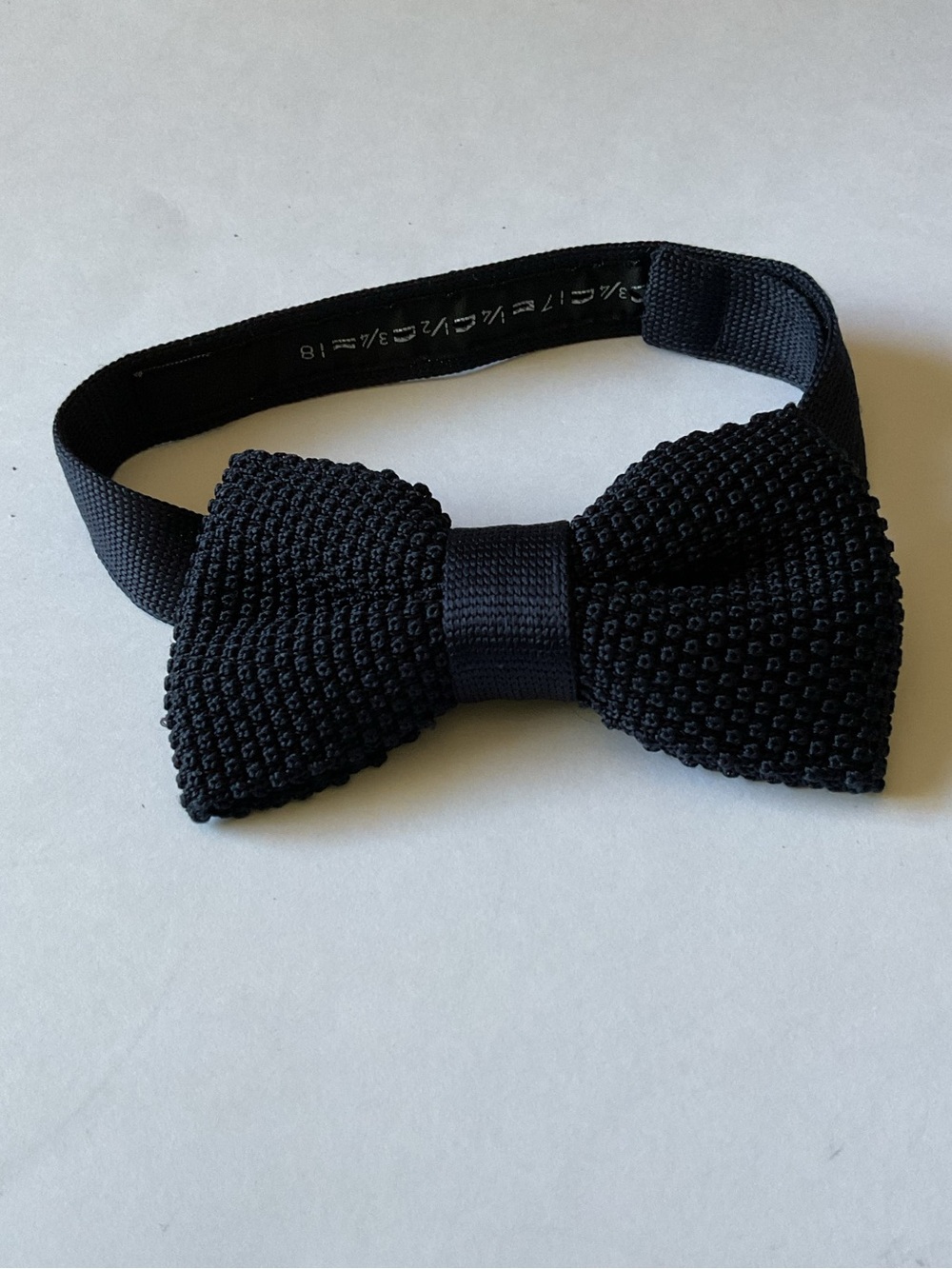 JACK VICTOR MENS INGLESIDE SILK KNIT  BOW TIE NAVY BLUE NWOT